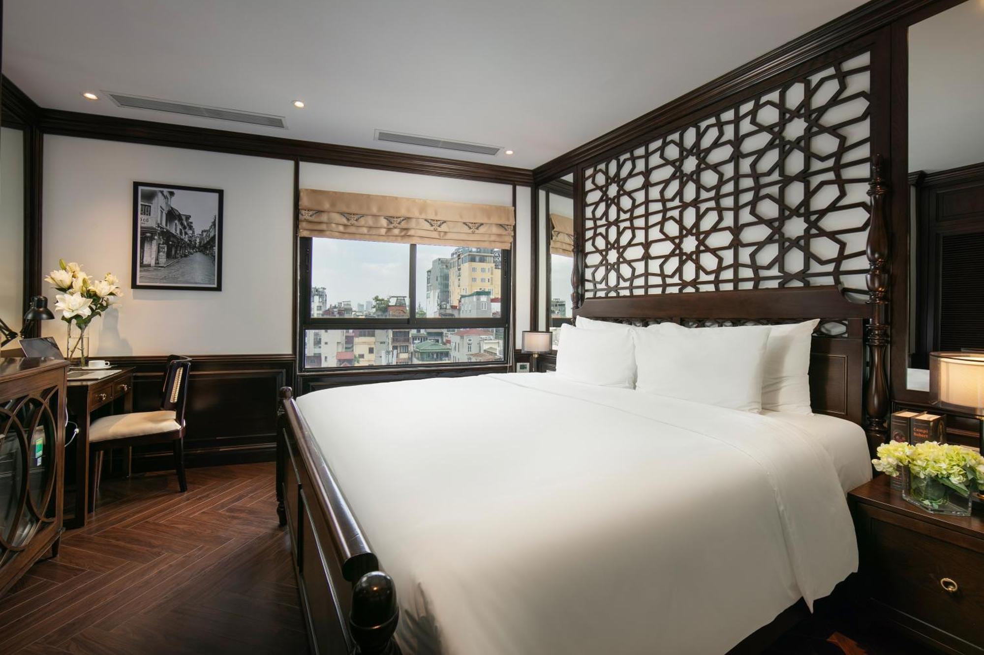 May De Ville Crown Hotel ハノイ市 エクステリア 写真 Deluxe Suite